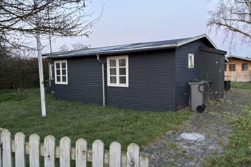 Attraktivt kolonihavehus centralt i Hvidovre